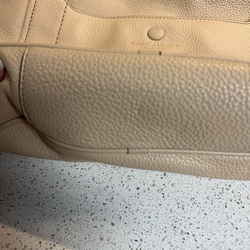 Marc Jacobs Ivory Leather Bag - Picture 3 of 10